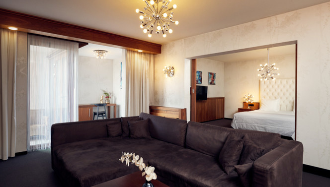 Executive Suite Seating Area